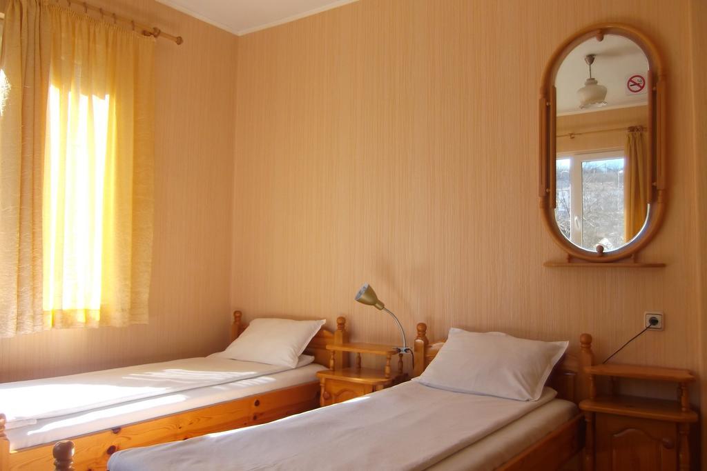 Borova House Hotel Tryavna Bilik gambar